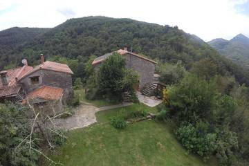 Gîte pour 4 personnes, avec jardin et terrasse à Saint-Laurent-de-Cerdans