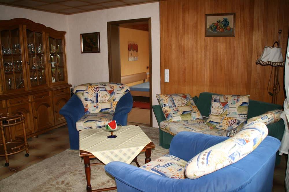Ferienhaus Susanne mit Garten und Pool in Haßloch, Pfälzer Rheinebene