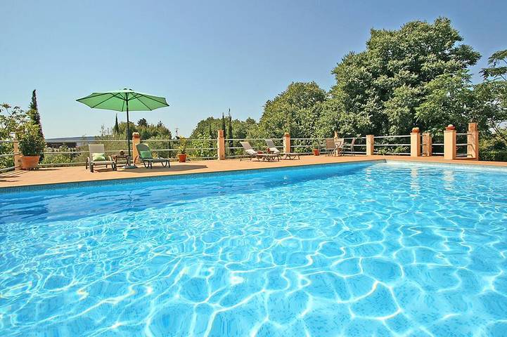 Villa pour 8 personnes, avec terrasse et jardin - 1
