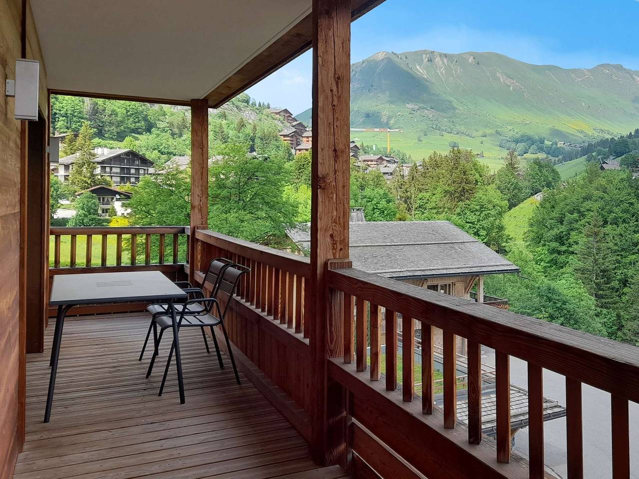Geheel vakantieappartement, Vakantieappartement voor 7 personen met balkon/terras in Le Grand-Bornand, Annecy en omgeving