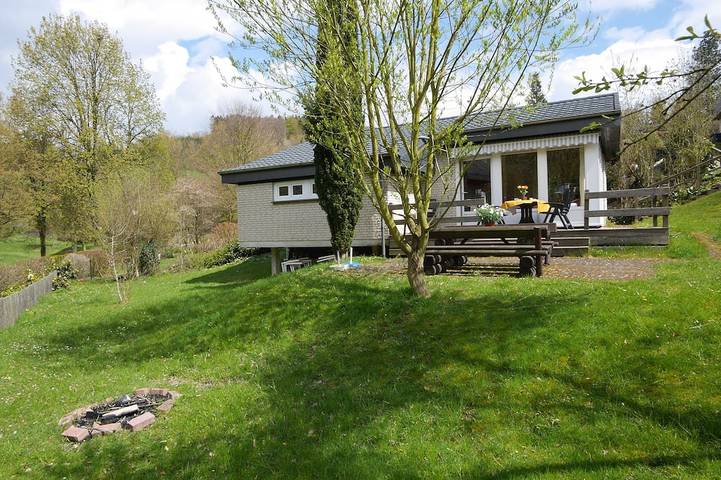 Ferienhaus für 5 Personen, mit Terrasse und Garten - 1