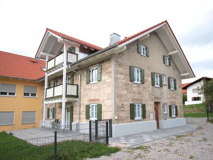 Ferienwohnung für 4 Personen, mit Terrasse und Garten in Huglfing