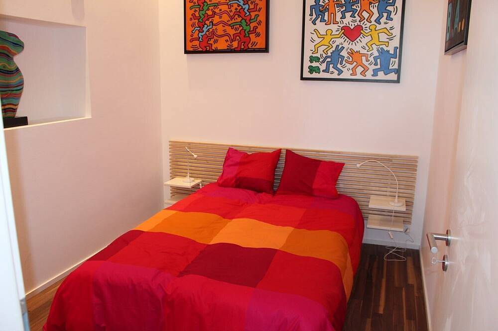 Entire apartment, Superb Loft In The Center Of Lausanne in Lausanne, Lake Geneva
