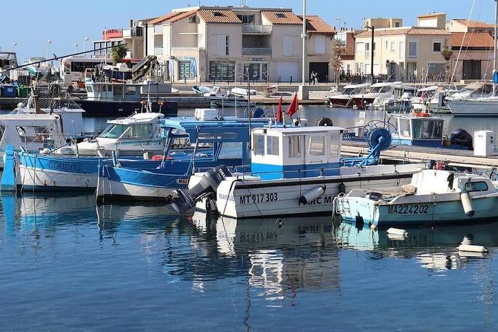 Gîte pour 2 personnes, avec Terrasse dans Carro