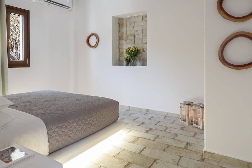 Ganze Wohnung, Elia Residences 2 bedrooms luxury apartment near town in Karterados, Santorin