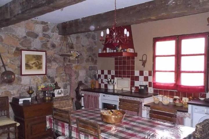 Maison de vacances pour 2 personnes, avec terrasse et jardin, animaux acceptés