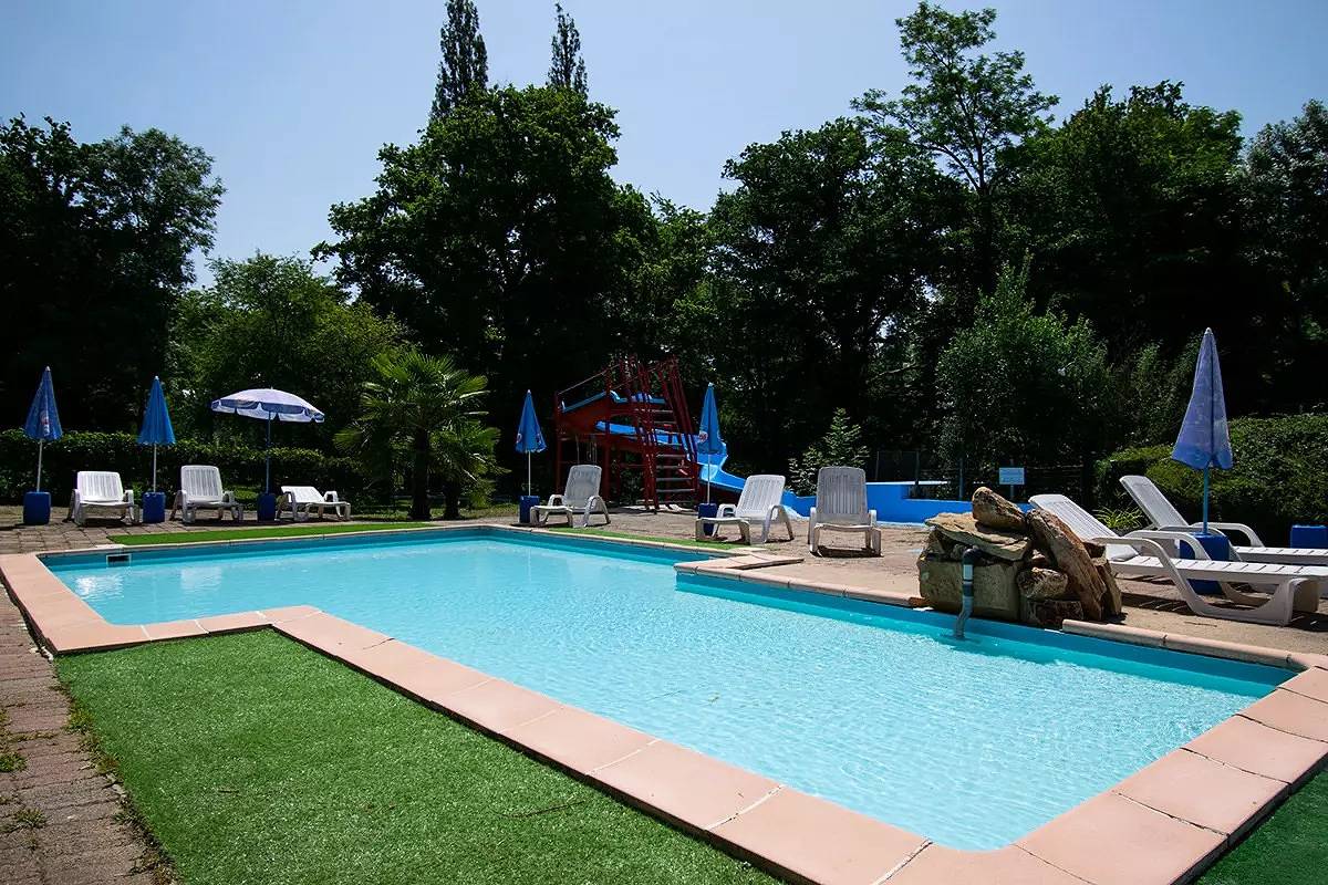 Mobilheim 2 Schlafzimmer 4 Personen in Saint-Honoré-les-Bains, Naturpark Morvan