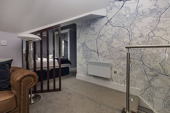 Entire apartment, Luxury modern Loft apartment by Bootique in Wakefield, West Yorkshire