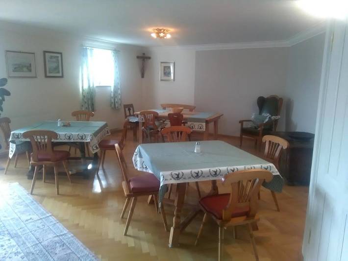 BnB für 2 Personen, mit Ausblick und Garten sowie Sauna und Seeblick am Attersee