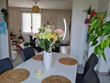 Cottage pour 2 personnes, avec jardin ainsi que terrasse et vue à Salbris