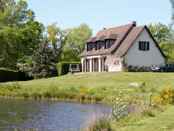 Maison de vacances pour 8 personnes, avec jardin ainsi que vue sur le lac et terrasse dans la Creuse - 2