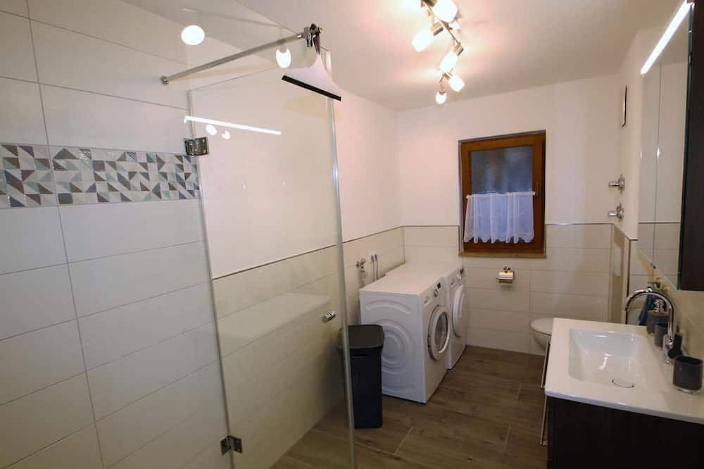 Ganze Wohnung, Ferienwohnung Dorfglück - Ferienwohnung in Bad Bayersoien, Bayerische Alpen