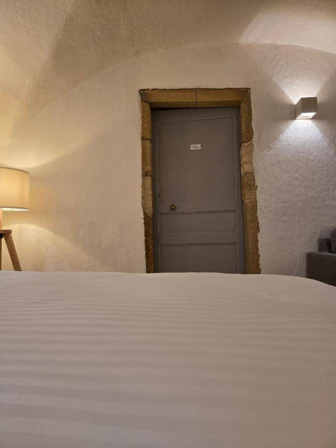 Gîte pour 2 personnes, avec vue et jardin à Saint-Saturnin (Puy-de-Dôme) - 4