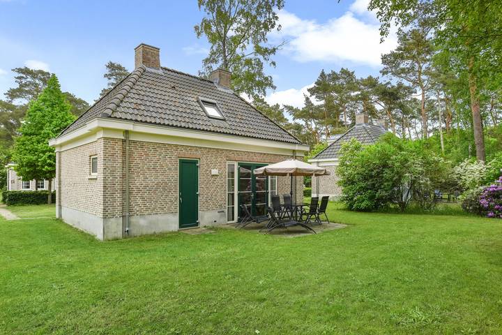Bungalow für 4 Personen, mit Sauna und Terrasse sowie Balkon/Terrasse - 1