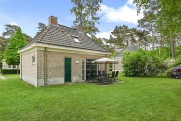 Bungalow für 4 Personen, mit Terrasse und Sauna sowie Balkon/Terrasse in Overijssel
