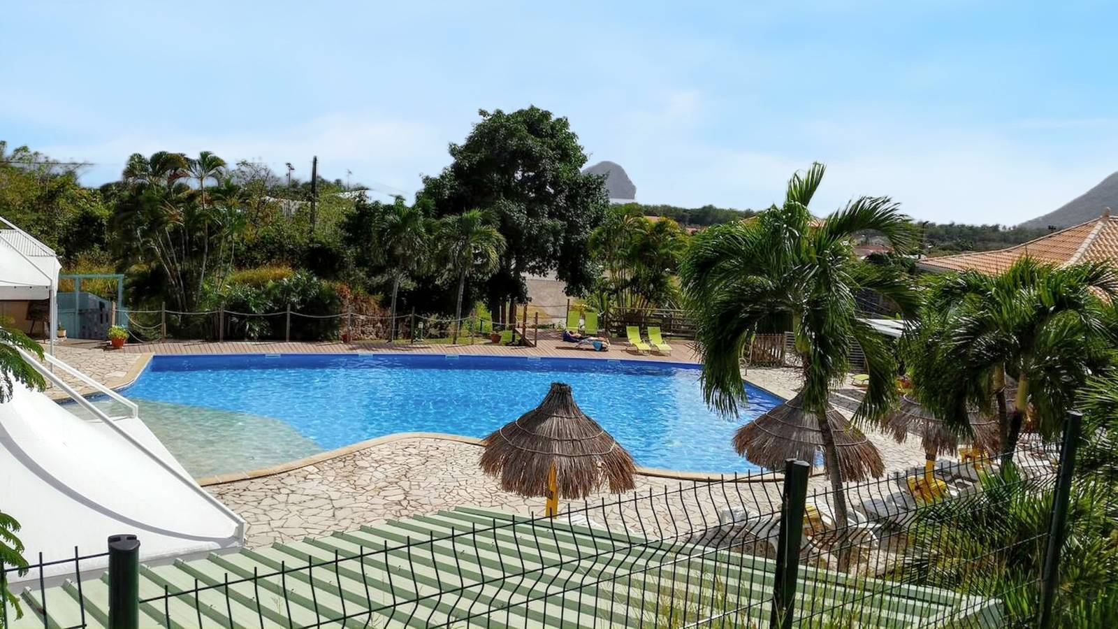 Estudio entero, Estudio encantador en Le Diamant - 30 m² - Piscina compartida in Le Diamant, Martinica