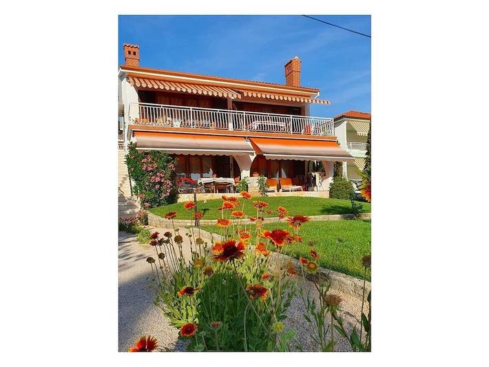 Ferienhaus für 6 Personen, mit Balkon und Garten, mit Haustier in Punat