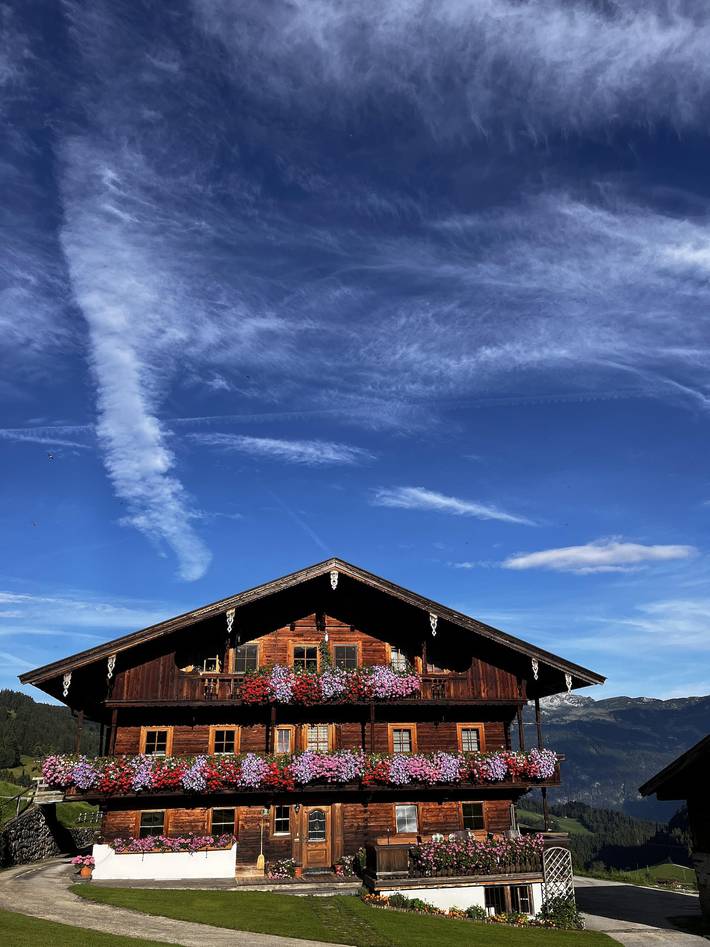Ferienwohnung für 5 Personen, mit Balkon und Terrasse sowie Garten und Ausblick in Reith im Alpbachtal