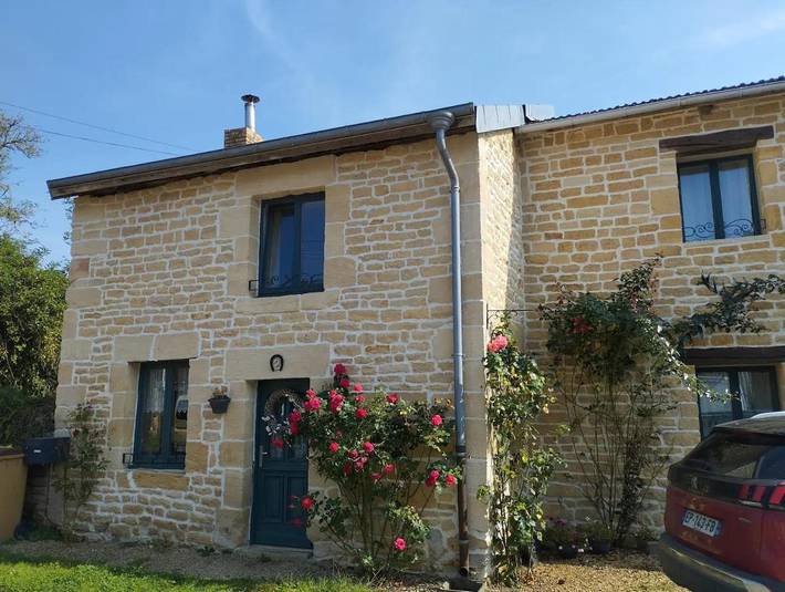 Appartement de vacances pour 2 personnes, avec Terrasse et Jardin dans Autrecourt-et-Pourron