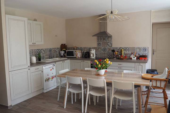 Gîte pour 8 personnes, avec jardin à Bouchet - 2