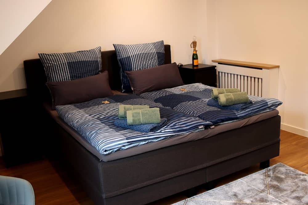 Entire apartment, Cozy oasis of peace by the forest. 110sqm with 2 bedrooms. Pet friendly! in Taunusstein, Rheingau-Taunus-Kreis