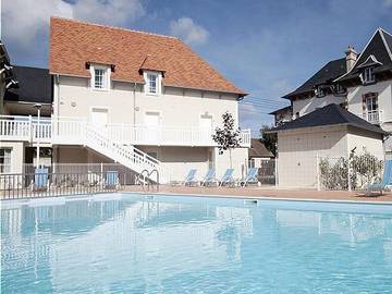 Camping pour 4 personnes, animaux acceptés dans Plages du débarquement