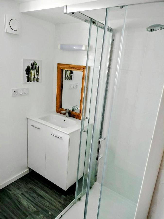 Gîte pour 4 personnes, avec jardin ainsi que vue et terrasse à Hillion - 3