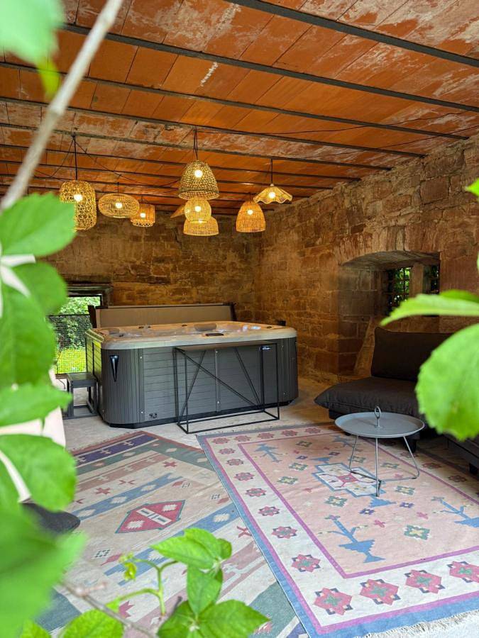 Location de vacances pour 2 personnes, avec jardin et jacuzzi à Meyssac - 4