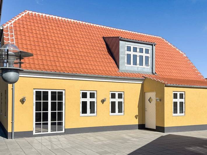 Feriehus for 11 personer, med Terrasse og Hage i Skagen