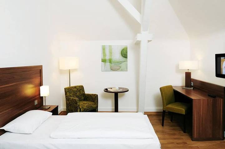 Gîte pour 2 personnes, avec jardin et piscine à Rastatt - 2