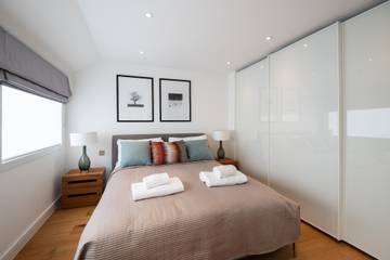 Holiday Home for 6 People in London, South East England, Photo 3