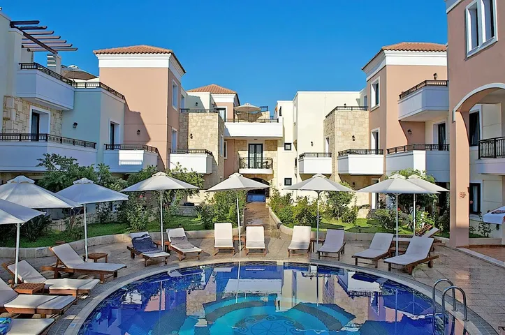 Resort para 2 personas, con vistas además de jardín y piscina - 1