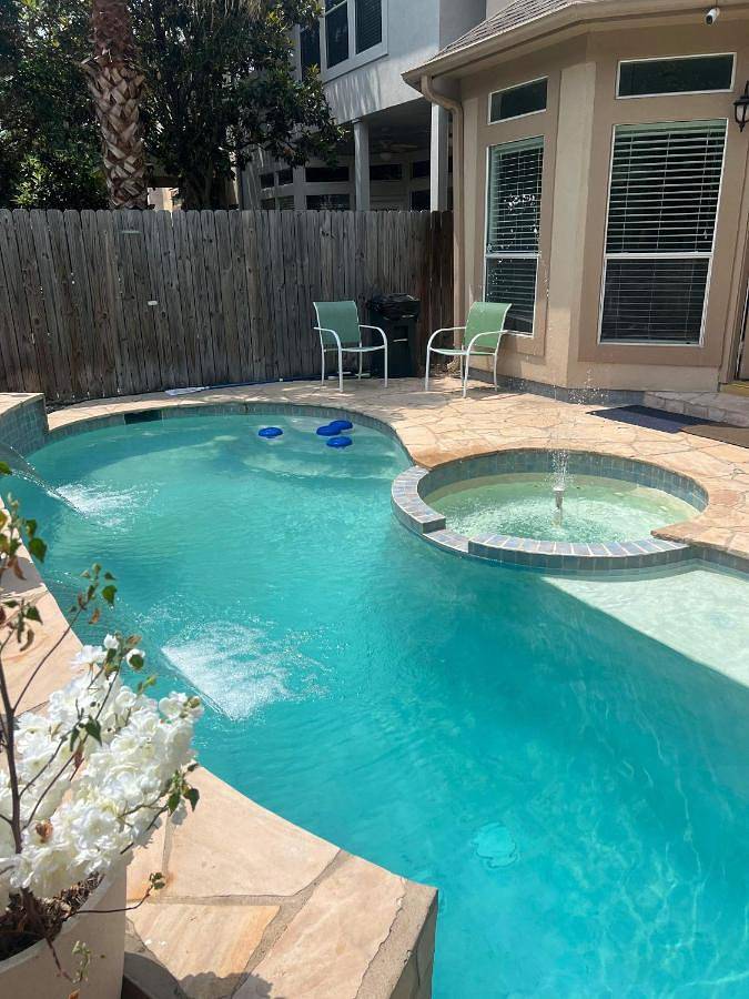 Casa de vacaciones para 14 personas, con vistas además de piscina y terraza - 1