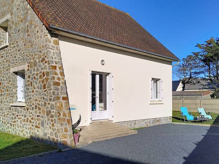 Location de vacances pour 6 personnes, avec jardin et terrasse, animaux acceptés à Bretteville-sur-Ay