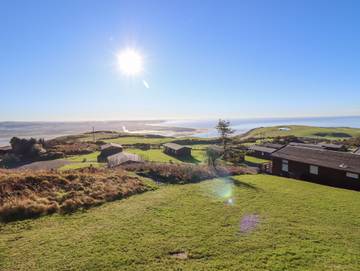 Chalet for 6 People in Aberdovey, Cardigan Bay, Photo 1