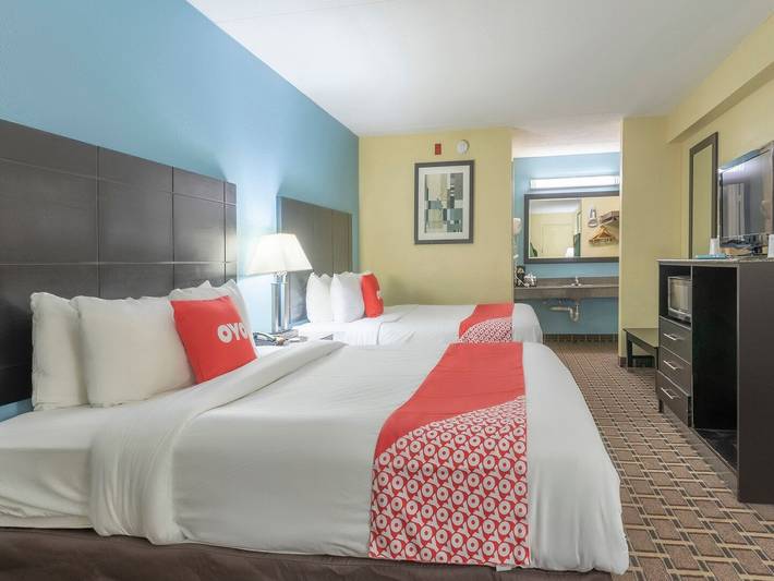 Entire apartment, Knoxville Tn | 2 queen bed in Knox County (TN)