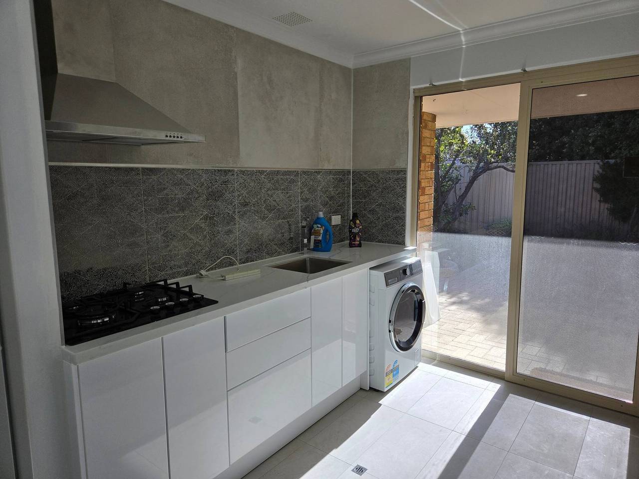 Estudio entero, Parte aislada y privada de la casa con espacio in Perth, Australia Occidental