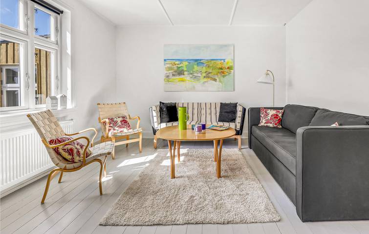 Feriehus for 12 personer med terrasse in Svaneke, Bornholm