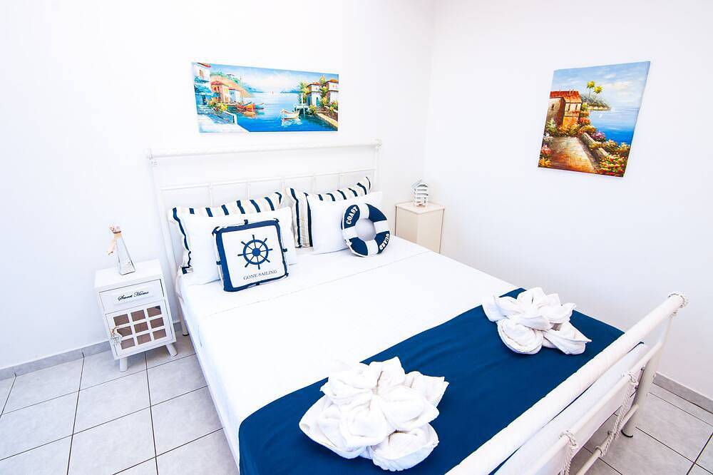 Gezellig en licht appartement, naast het strand in Rethymno (City), Rethymno en omgeving