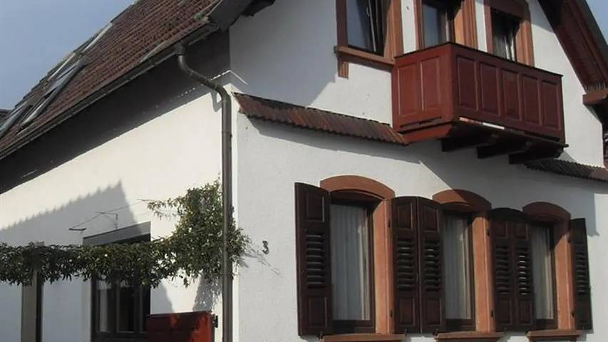 Ferienwohnung für 4 Personen, mit Balkon in Neustadt an der Weinstraße