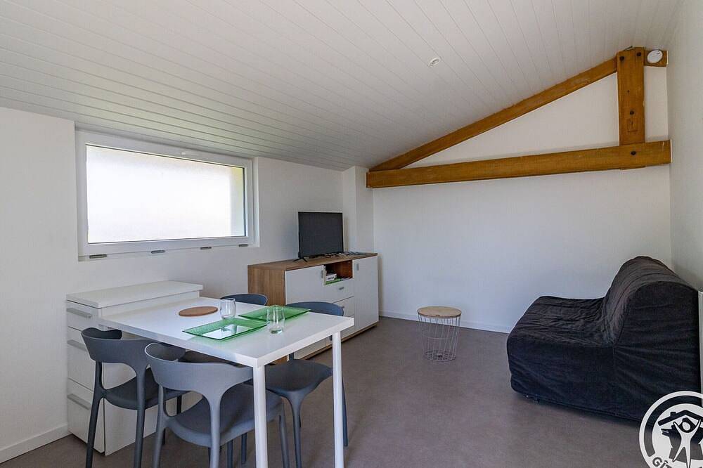 Studio cosy avec terrasse en campagne, proche Nantes in Saint-Christophe-la-Couperie, Orée-d'Anjou