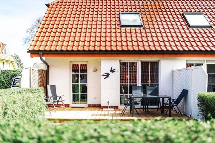 Ferienhaus für 8 Personen, mit Terrasse und Garten sowie Sauna in Zingst
