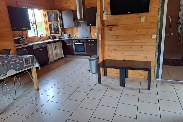 Gîte pour 7 personnes, avec jacuzzi à Saint-Flour - 2