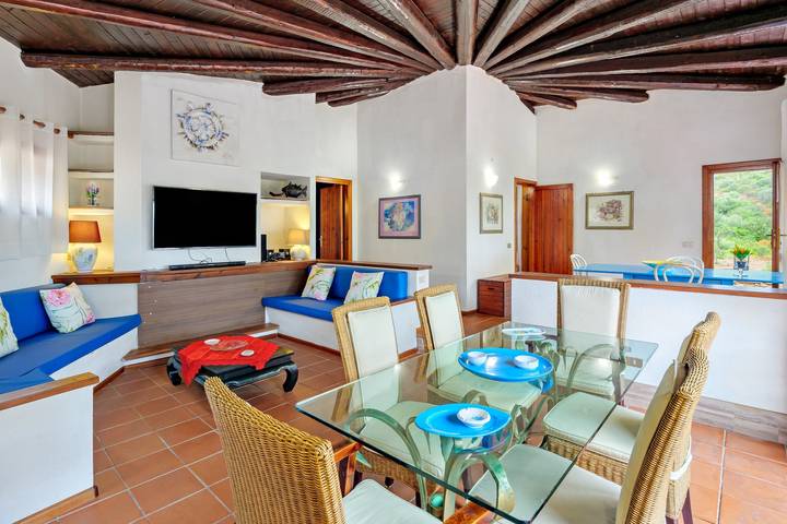 Villa per 8 persone, con Giardino ad Olbia