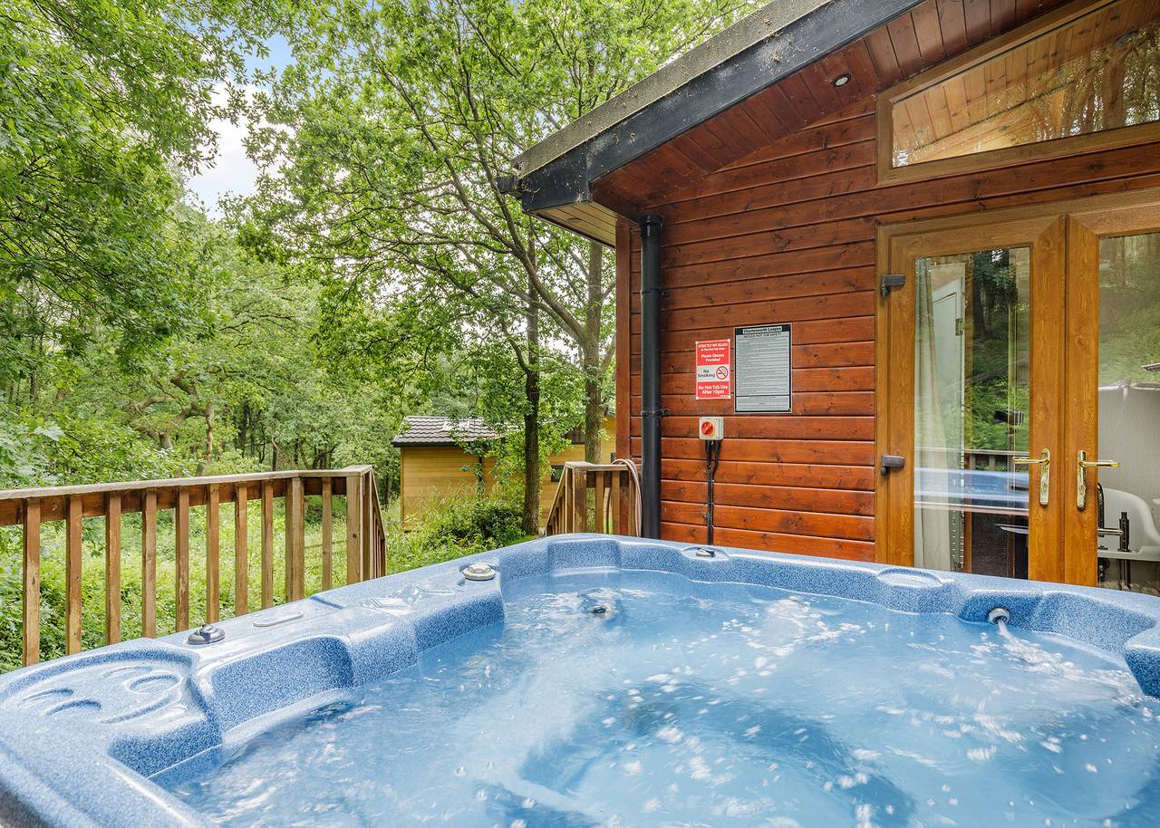 Chalet for 2 People in Midlands, Peak District