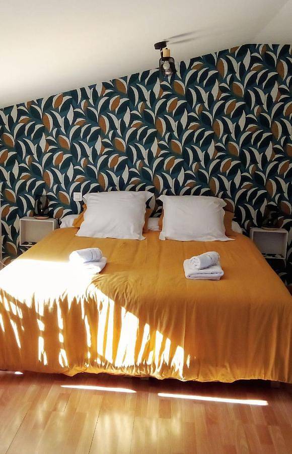 Chambre d’hôte pour 2 personnes, avec Balcon ainsi que Terrasse et Vue à La Boissière-des-Landes