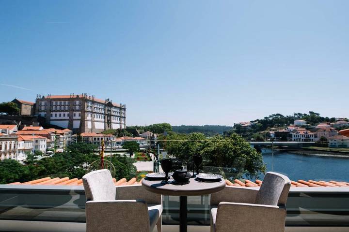Chambre d’hôte pour 2 personnes, avec Balcon ainsi que Terrasse et Vue à Vila do Conde