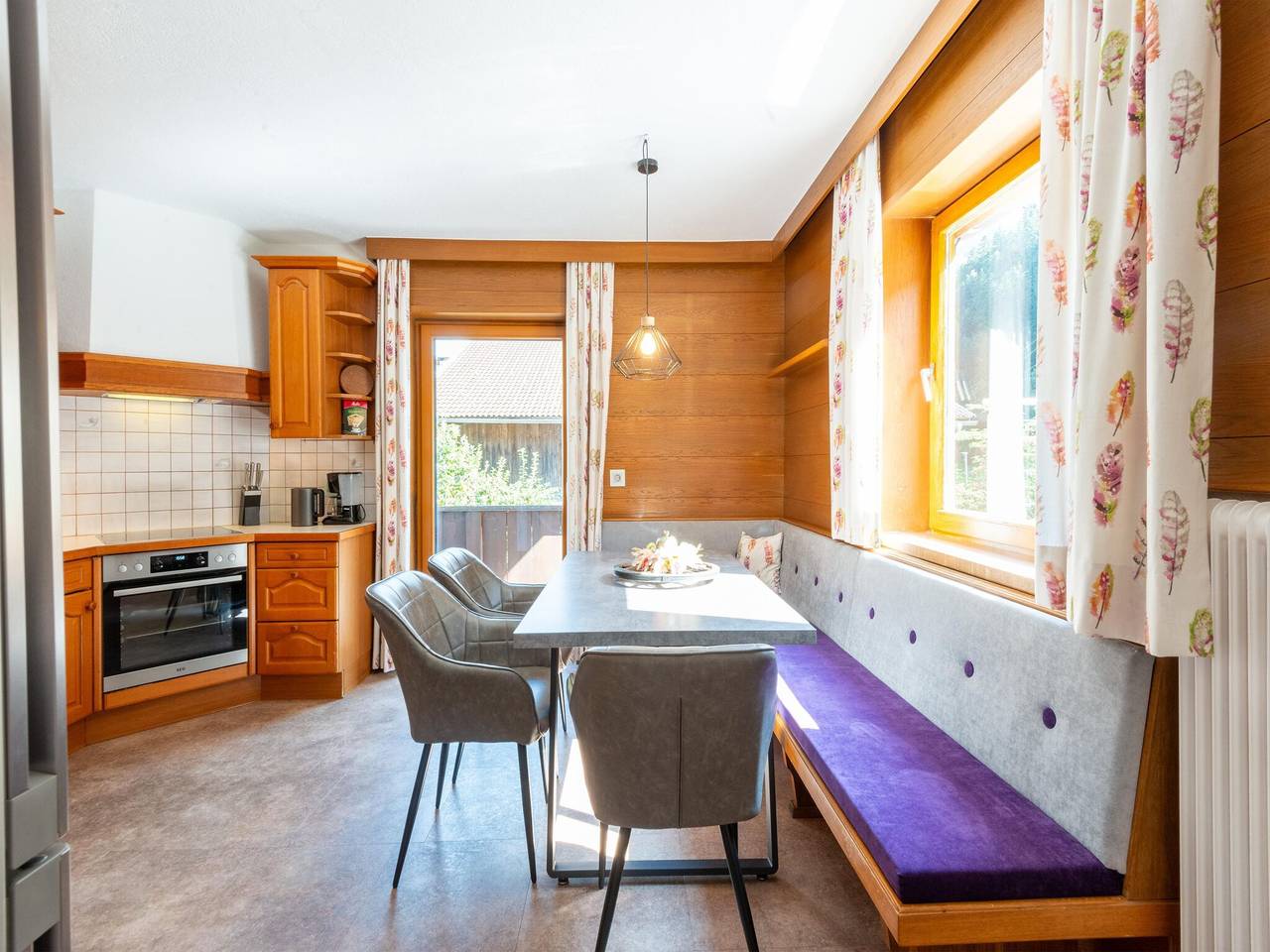 Ganze Wohnung, Wohnung in Tirol mit Skischuhtrockner in Fließ, Tiroler Oberland