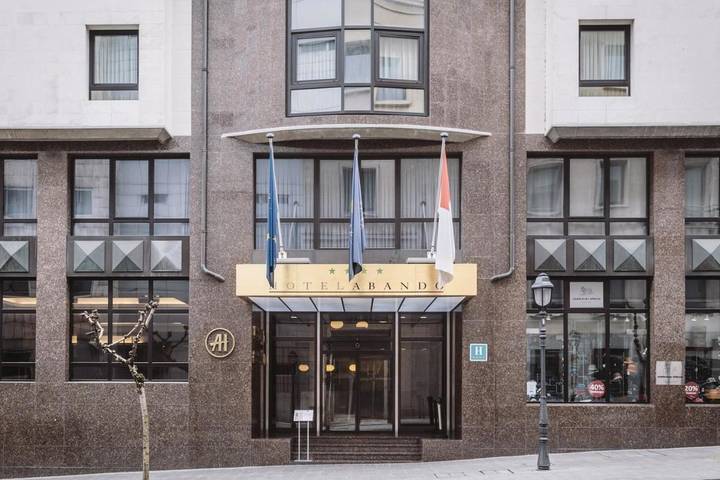 Hotel für 10 Personen, mit Sauna und Whirlpool in Bilbao - 4