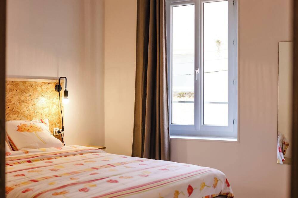 Entire apartment, Apartment Gambetta - Hypercentre - Gaillac in Gaillac, Albi region